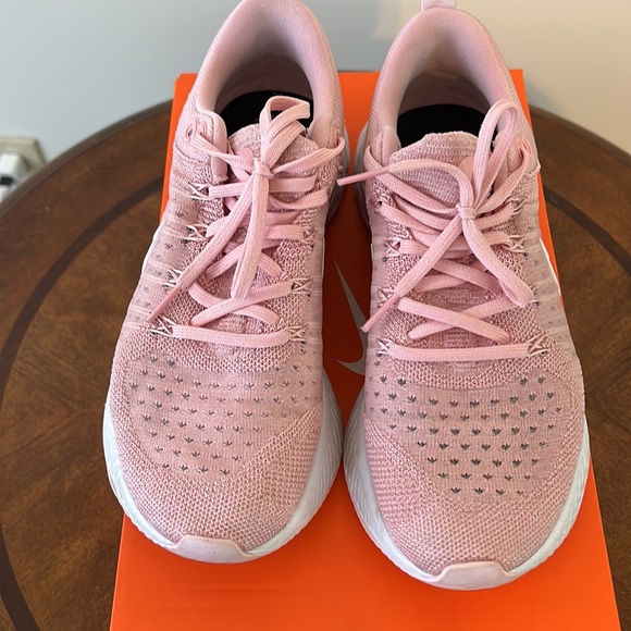 Nike React Infinity Run Flyknit 2 - Picture 5 of 9